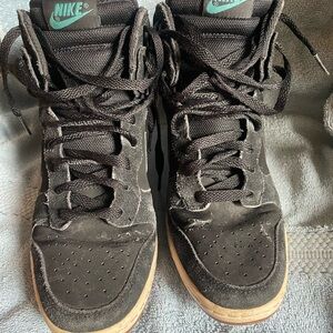 Nike Women's Black High-Top Sneakers as seen in Pitch Perfect 2!